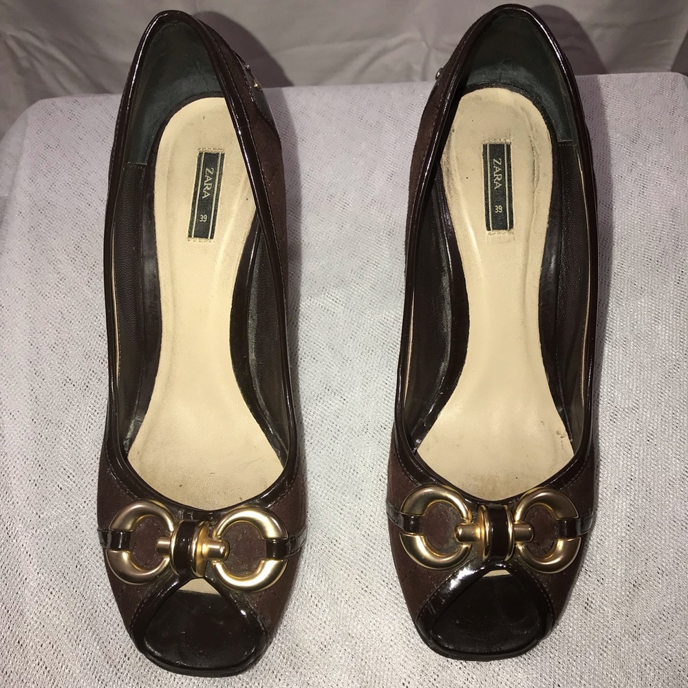 Zara peep toe pump size 39